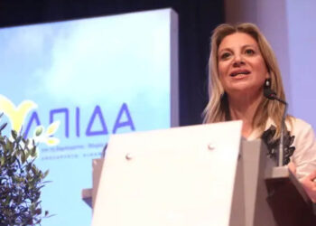Καρυστιανού κατά κυβέρνησης για απολιγνιτοποίηση: «Ενεργειακό έγκλημα» στη Δυτική Μακεδονία