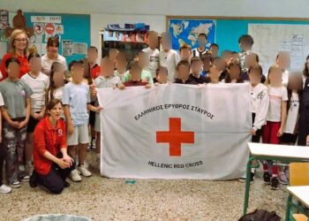 Εθελόντριες από τον Ερυθρό Σταυρό βρέθηκαν στους μαθητές της Ε΄Τάξης του 6ου Δημοτικού Σχολείου Κοζάνης