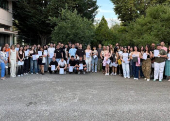Σε κλίμα συγκίνησης η τελετή αποφοίτησης των μαθητών του 2ου ΓΕΛ Πτολεμαΐδας