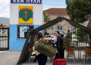 Η πρώτη ομάδα γυναικών εθελοντριών παρουσιάστηκε στο στρατό – Νέα σελίδα για τις Ένοπλες Δυνάμεις