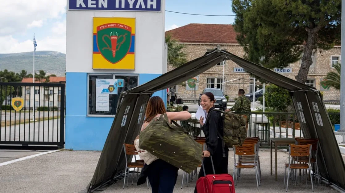 Η πρώτη ομάδα γυναικών εθελοντριών παρουσιάστηκε στο στρατό – Νέα σελίδα για τις Ένοπλες Δυνάμεις