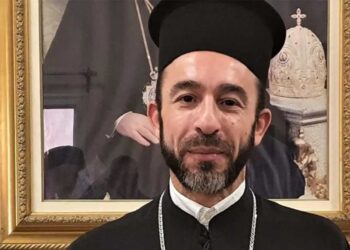 Τέθηκε σε αργία ο Μητροπολίτης Πτολεμαΐδος Άνω Αιγύπτου – Συνελήφθη γιατί έδειχνε τα γεννητικά του όργανα