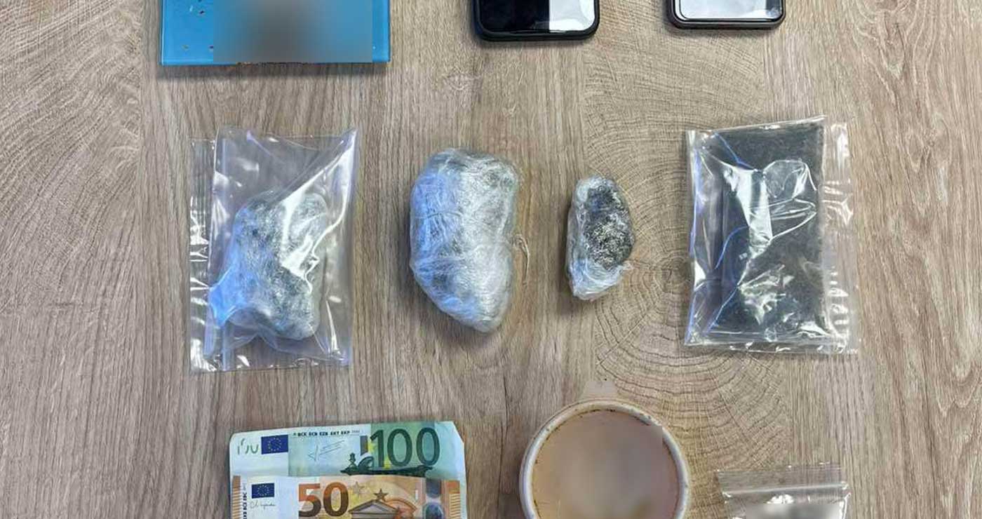 Καστοριά: Συνελήφθη 40χρονος για διακίνηση ναρκωτικών – Είχε καθοδηγήσει 55χρονο σε προμήθεια κάνναβης από τη Θεσσαλονίκη