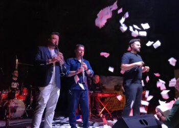 Νέα Χαραυγή Κοζάνης: Γλέντι μέχρι αργά με Γαβρίλο, Παπαδόπουλο, Αθανασιάδη, Μυρωτή & Γρίβα (Φωτογραφίες & Βίντεο)
