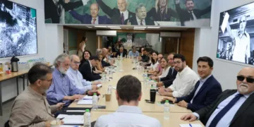 Ποια πρόσωπα αναλαμβάνουν ρόλους στην σκιώδη κυβέρνηση του ΠΑΣΟΚ -Κουκουλόπουλος & Διαμαντοπούλου στη λίστα