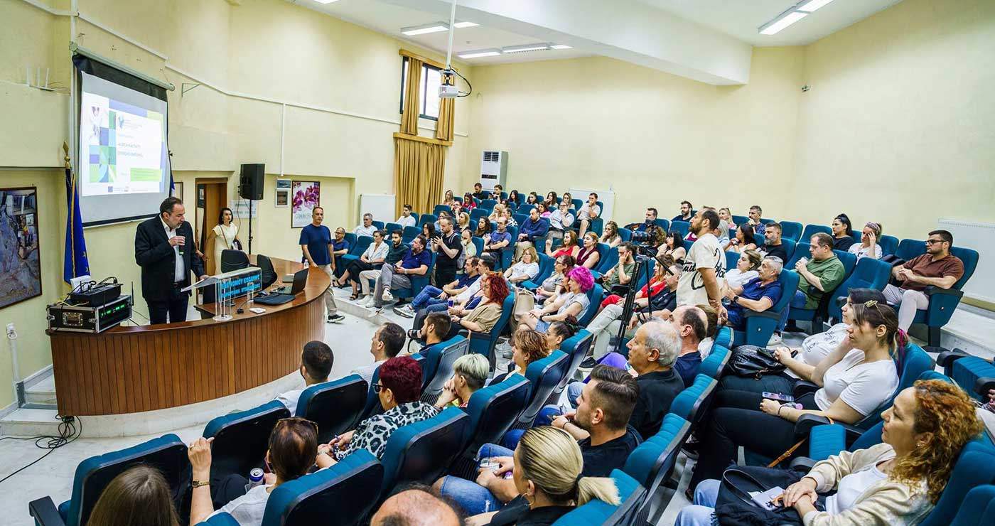 Με μεγάλη συμμετοχή πραγματοποιήθηκε το σεμινάριο «AI Εργαλεία για το Σύγχρονο Εμπόριο»