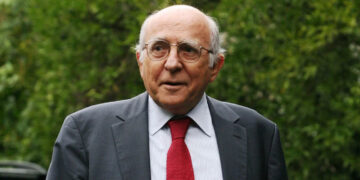Πέθανε ο Γιώργος Σουφλιάς σε ηλικία 85 ετών