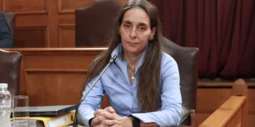 Στη δικογραφία για το κύκλωμα των επιδοτήσεων ΟΠΕΚΕΠΕ στην Κοζάνη και το όνομα της Τυχεροπούλου – Κρατούσε σε κλειδωμένο ερμάριο 12 προσφυγές κατηγορουμένων (video)
