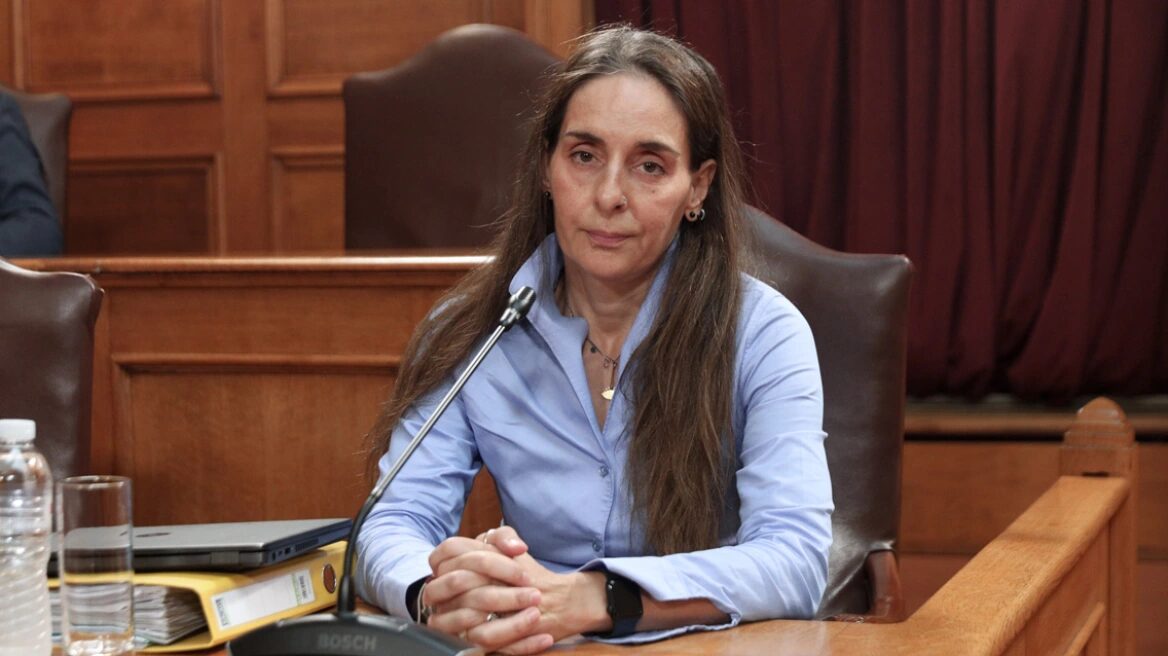 Στη δικογραφία για το κύκλωμα των επιδοτήσεων ΟΠΕΚΕΠΕ στην Κοζάνη και το όνομα της Τυχεροπούλου – Κρατούσε σε κλειδωμένο ερμάριο 12 προσφυγές κατηγορουμένων (video)