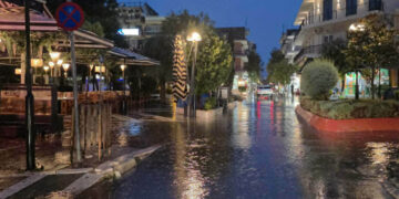 Σφοδρή καταιγίδα με χαλάζι «χτύπησε» την Πτολεμαΐδα – Πλημμύρισαν υπόγεια, σε επιφυλακή ο Δήμος Εορδαίας και η Πυροσβεστική (Ρεπορτάζ της Κούλας Πουλασιχίδου)