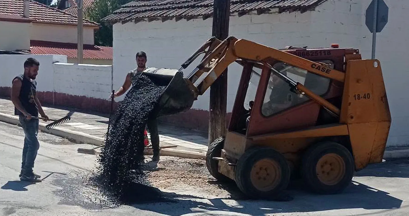 Ανατολικό: Αποκαταστάσεις στο οδόστρωμα σε διάφορα σημεία του χωριού