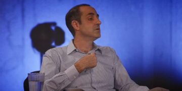 O Γρηγόρης Δημητριάδης μίλησε στον Θανάση Λάλα για όλα: Την πολιτική διαδρομή του, τη θητεία στο Μαξίμου, τις κόντρες με επιχειρηματίες