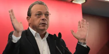 Ανεξαρτητοποιήθηκε από τον ΣΥΡΙΖΑ ο Φάμελλος