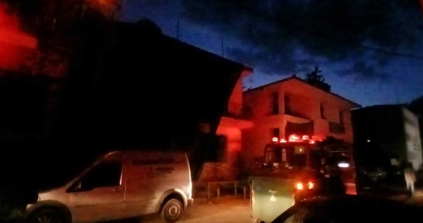 Φωτιά σημειώθηκε το βράδυ της Δευτέρας στην Πτολεμαΐδα – Άμεση επέμβαση της Πυροσβεστικής