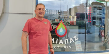 Γιάννης Χλιάπας: Μειωμένη η κίνηση στα πρατήρια βενζίνης φέτος το καλοκαίρι – Τι λένε οι πολίτες (βίντεο)