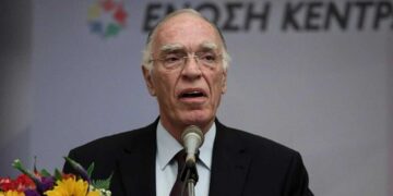 Πέθανε ο Βασίλης Λεβέντης στα 75 του χρόνια