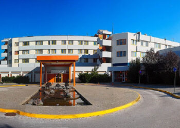 Έξω απ’ τα δόντια… – Με αφορμή την επιστολή του Τάσου Φούντογλου για το «ΟΓΚΟΛΟΓΙΚΟ ΚΕΝΤΡΟ» (Του Μιχάλη Ραμπίδη)