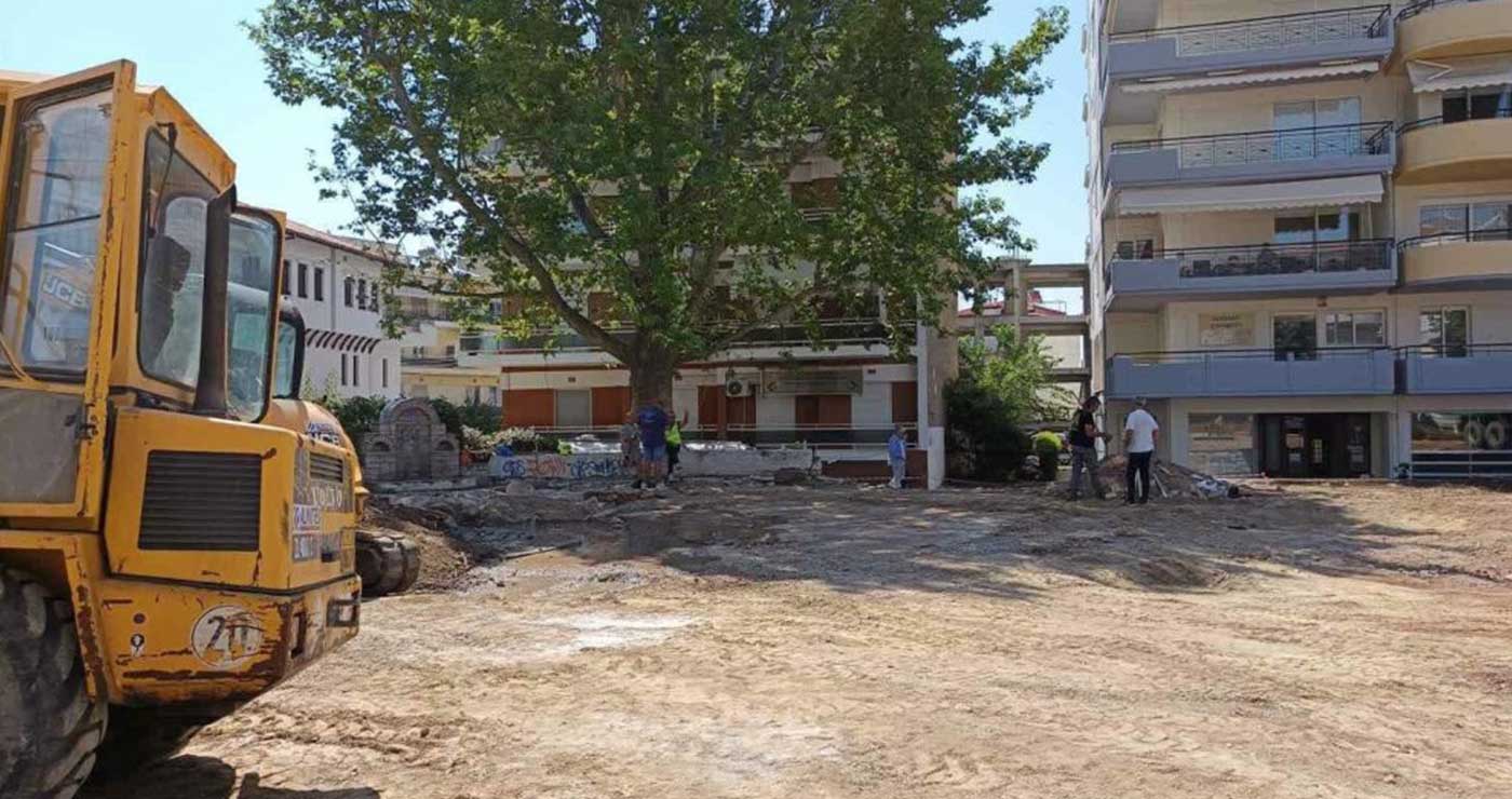 Κοζάνη: Οστά και κεραμικά αγγεία βρέθηκαν στην πλατεία Αλώνια– STOP στις εργασίες ανάπλασης – Θα γίνει αρχαιολογική ανασκαφή