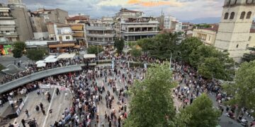 Σε εξέλιξη το συλλαλητήριο στην Κοζάνη- Οι πρώτες εικόνες