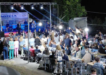 Η Γωγώ Τσαμπά “ξεσήκωσε” την Ερμακιά στα 28α ΕΡΜΑΚΙΩΤΕΙΑ (Φωτογραφίες + Βίντεο)
