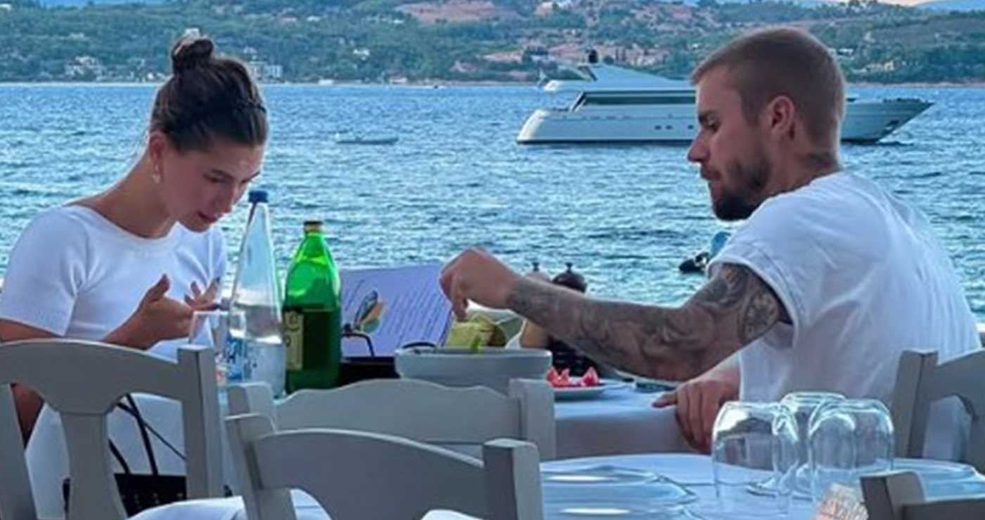Ο Τζάστιν και η Χέιλι Μπίμπερ πίνουν ΞΙΝΟ ΝΕΡΟ – Η φωτογραφία που σαρώνει στο Instagram