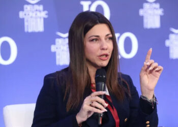 Σοφία Ζαχαράκη: Νωρίτερα οι Βάσεις στις Πανελλαδικές Εξετάσεις 2026 – Πότε βγαίνουν