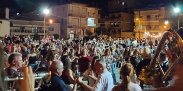 Κοζάνη: Κέφι, χορός και παράδοση στη Σκ’ρκα – Πλήθος κόσμου στο πανηγύρι για την εορτή του Αγίου Νικάνορα (Φωτογραφίες & βίντεο)