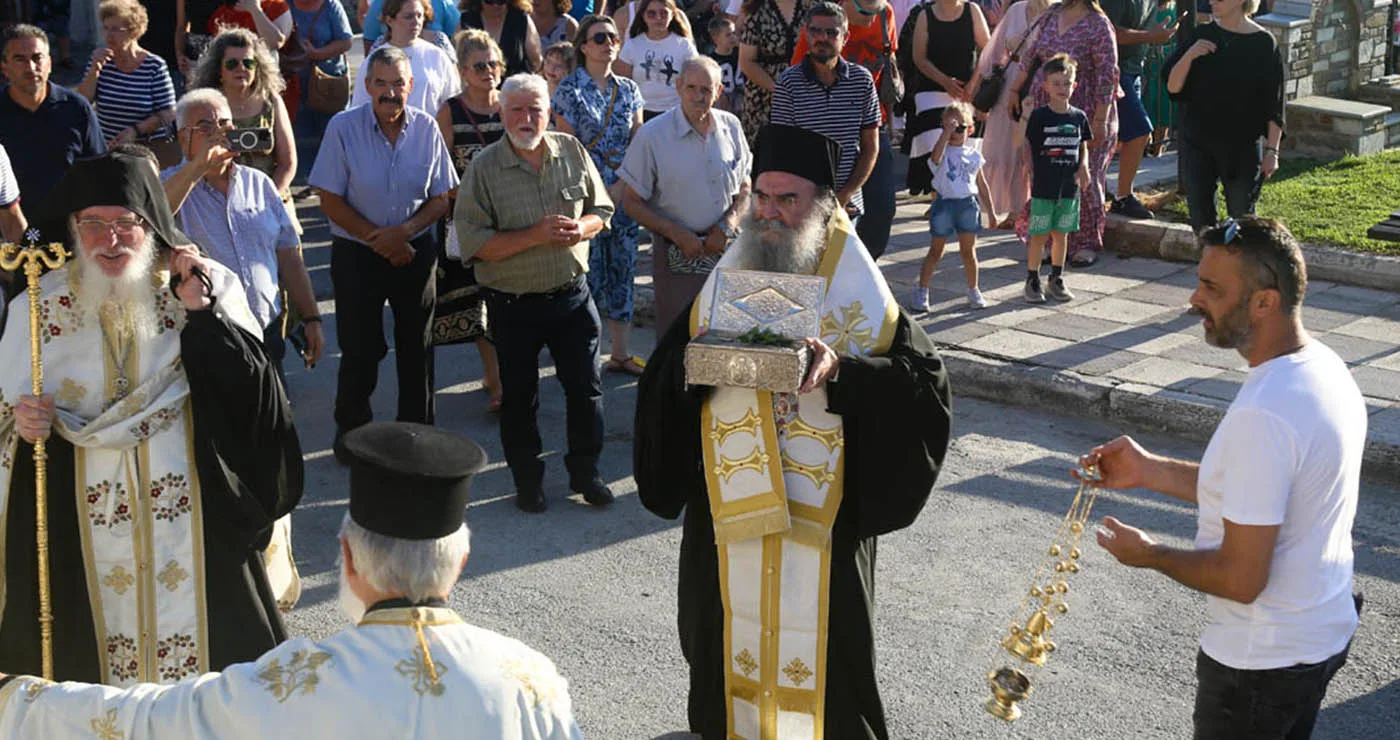 Υποδοχή του λειψάνου του Αγίου Διονυσίου του εν Ολύμπω στο Βελβεντό (φωτογραφίες)