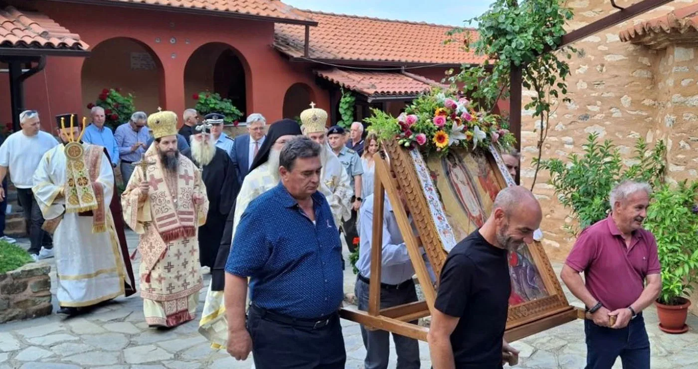 Η μεγάλη εορτή της Μεταμορφώσεως του Σωτήρος στην Ιερά Μονή Δρυοβούνου (φωτογραφίες)