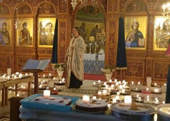 Οι Ενορίτες του ΙΝ Αγ.Στεφάνου Πτολεμαΐδας με τις Φανουρόπιτες να πρωταγωνιστούν, τίμησαν την εορτή του Αγίου Φανουρίου (Της Κούλας Πουλασιχίδου)