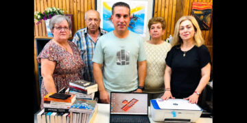Εορδαία: Έμπρακτη στήριξη στους πολύτεκνους με δωρεά υπολογιστή και εκτυπωτή από τον Χάρη Κάτανα