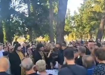 Mε ποντιακή λύρα το τελευταίο “αντίο” στον Στάθη Παρχαρίδη (video)