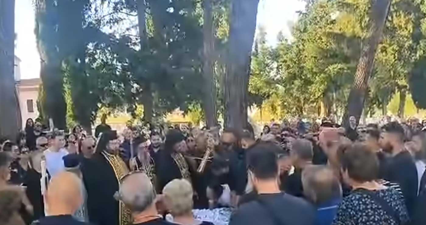 Mε ποντιακή λύρα το τελευταίο “αντίο” στον Στάθη Παρχαρίδη (video)