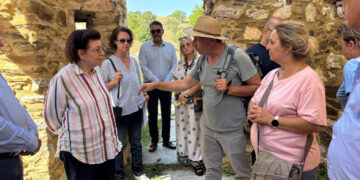 Μεγάλη παρέμβαση στις Πρέσπες: Η Μενδώνη παρουσίασε σχέδιο έργων 2 εκατ. ευρώ για τον Άγιο Αχίλλειο και τα μνημεία