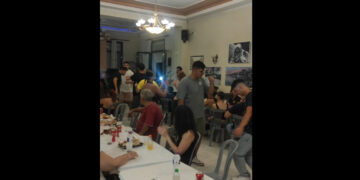Πτολεμαΐδα: Δεν έγινε η τρίτη βραδιά των «Ιωνείων», αλλά το γλέντι συνεχίστηκε μέσα στη Μικρασιατική Στέγη