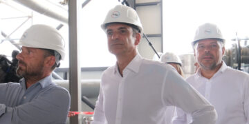 Από τον ΑΗΣ Καρδιάς στο Μαμάτσειο ο Κυριάκος Μητσοτάκης – Τι είδε στις επισκέψεις του (βίντεο)