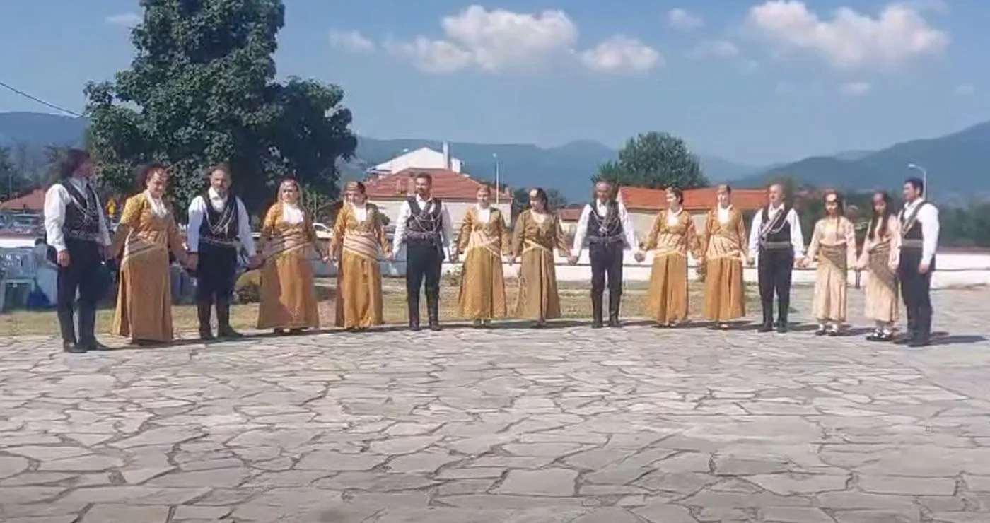 Από την Αργυρούπολη στο Καρς και από εκεί στη Φλώρινα – Τίμησαν την Παναγία τη Λάλογλη και τη μνήμη των Καρσλήδων στο Μεσονήσι