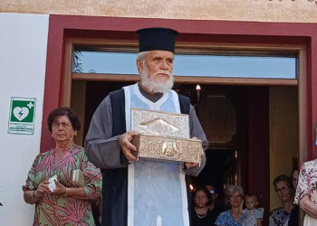 Βελβεντό: «Φεύγει ο Άγιος» – Η συγκινητική αναχώρηση του λειψάνου του Αγίου Διονυσίου (του παπαδάσκαλου Κωνσταντίνου Ι. Κώστα)