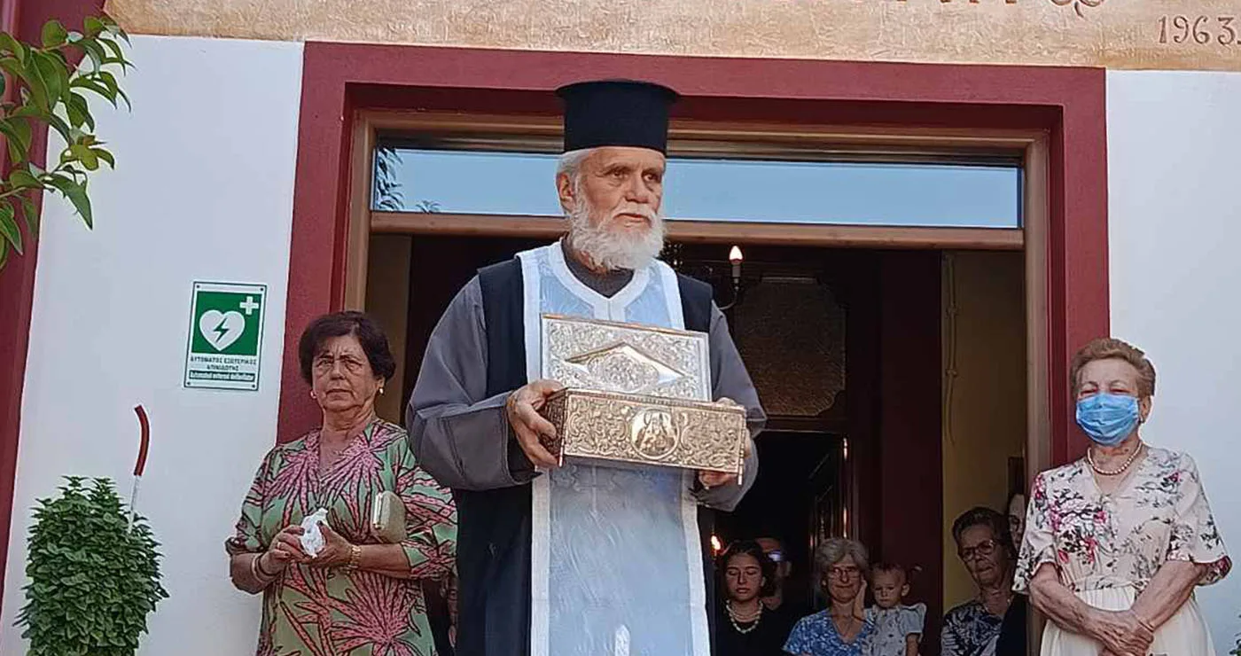 Βελβεντό: «Φεύγει ο Άγιος» – Η συγκινητική αναχώρηση του λειψάνου του Αγίου Διονυσίου (του παπαδάσκαλου Κωνσταντίνου Ι. Κώστα)