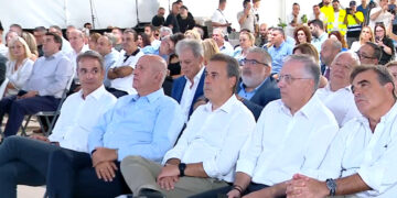 LIVE από την Πτολεμαΐδα: Ο Κυριάκος Μητσοτάκης στη Wonderplant