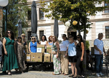 Ξινό Νερό: Προσφορά από συλλόγους της Στουτγάρδης σε παιδιά και Περιφερειακό Ιατρείο