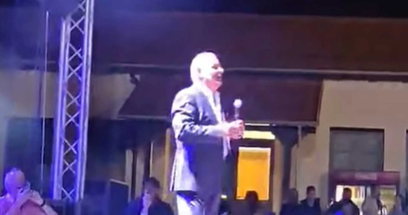 Τσοτύλι: Ξεσήκωσε το κοινό με τα τραγούδια του ο σπουδαίος Ζαφείρης Μελάς (video)