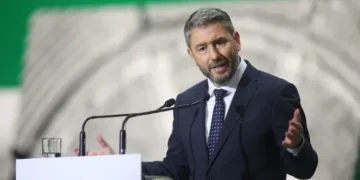 Ανδρουλάκης: «Ναι στη δίκαιη μετάβαση, όχι στην άναρχη απολιγνιτοποίηση- Να κάνουμε ότι κάνουν οι Γερμανοί με  τις μονάδες»