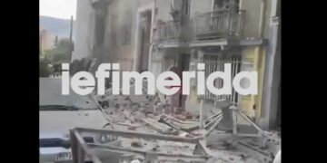 Έκρηξη στο κέντρο της Αθήνας, στην Πλάκα -Κατέρρευσε διώροφο κτίριο