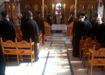 Ιερατική Σύναξη στην Πτολεμαΐδα – Ποιμαντικές οδηγίες στους εφημέριους από τον Μητροπολίτη Ειρηναίο