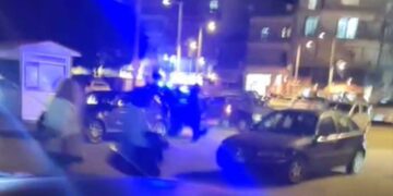 Με φάρους η Δημοτική Αστυνομία στη λαϊκή Πτολεμαΐδας χθες το βράδυ– Αντιδράσεις πολιτών για τις ώρες στάθμευσης – Τι συμβαίνει