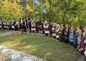 Τιμήθηκε η μνήμη των ηρώων του Μακεδονικού Αγώνα στο Μπούρινο – Μ. Παπαδόπουλος: “Η θυσία τους παραμένει ζωντανή”
