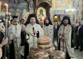 Μέγας Πανηγυρικός Πολυιερατικός Εσπερινός στον εορτάζοντα Ιερό Ναό Αγίων Νεομαρτύρων Πτολεμαΐδας (ρεπορτάζ της Κούλας Πουλασιχίδου)