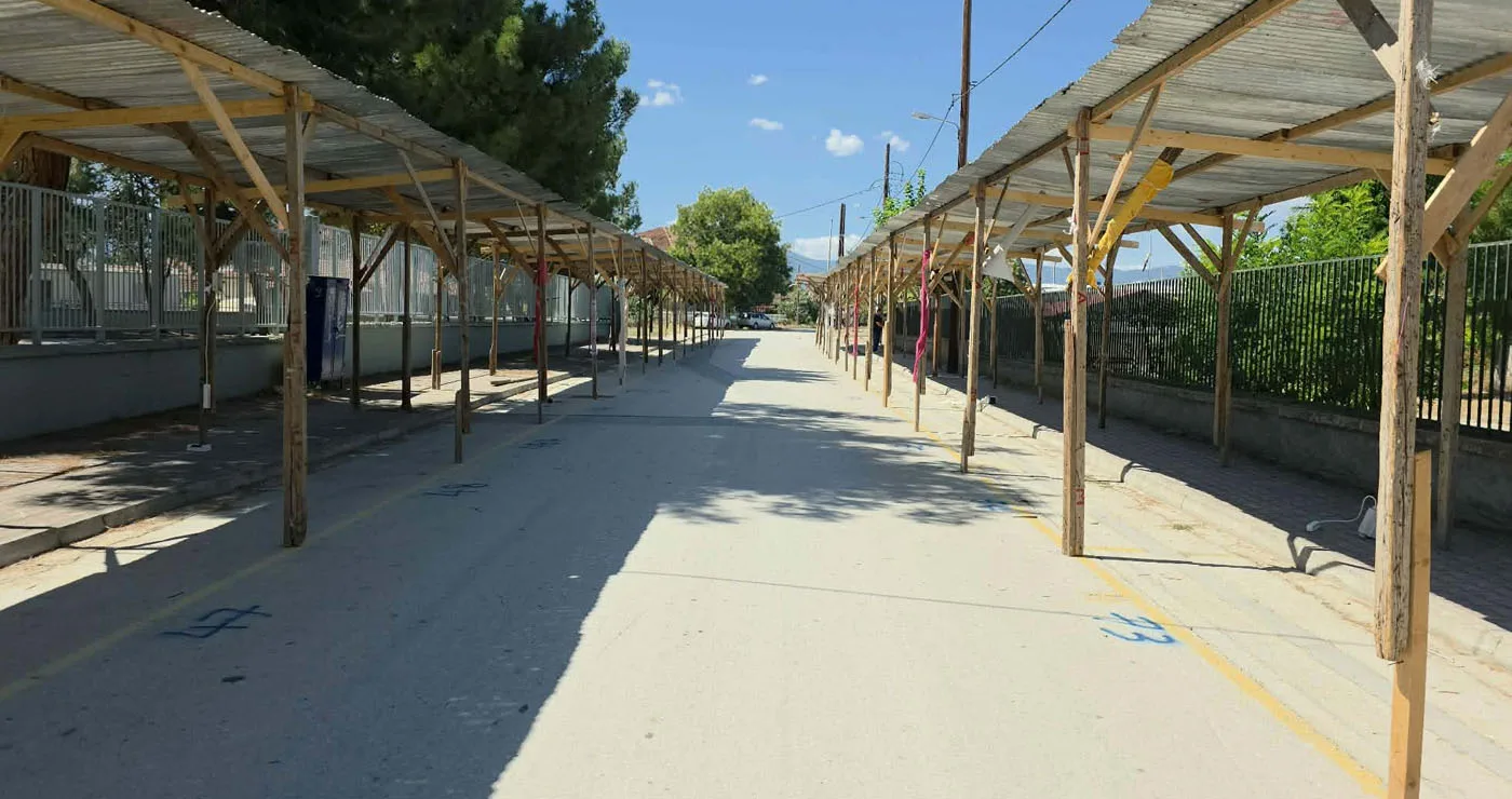Ξεκίνησε το στήσιμο της εμποροπανήγυρης Πτολεμαΐδας, ώστε να είναι όλα έτοιμα για την έναρξη στις 10 Σεπτεμβρίου  (ρεπορτάζ της Κούλας Πουλασιχίδου)