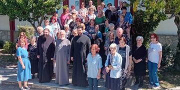 Η Ενορία Αγίου Γεωργίου Ασπροβάλτας, στις Ενορίες Κοιμήσεως της Θεοτόκου και Αγίου Διονυσίου Βελβεντού και στην Ενορία Τετραλόφου